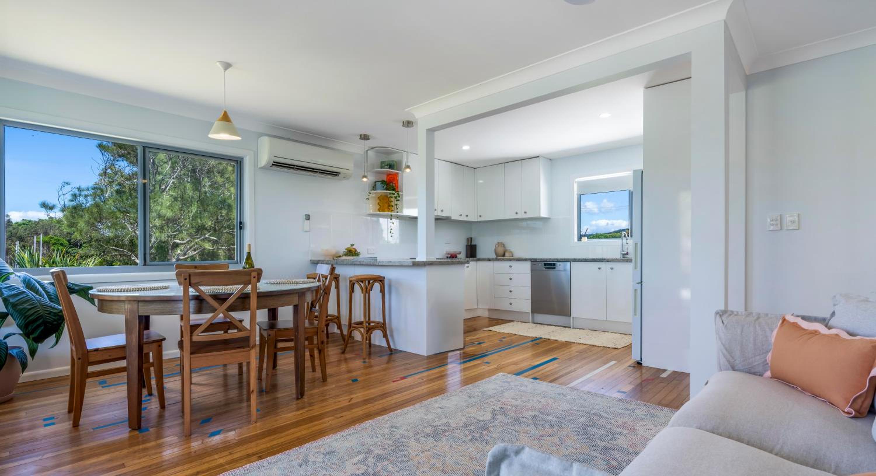 Caba Dream - Spacious Beach House with pool & pool table! - Quick walk to the Ocean