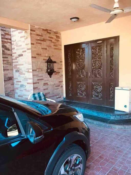 Cheerful Ground 2 beds villa with porch & lawn view 4