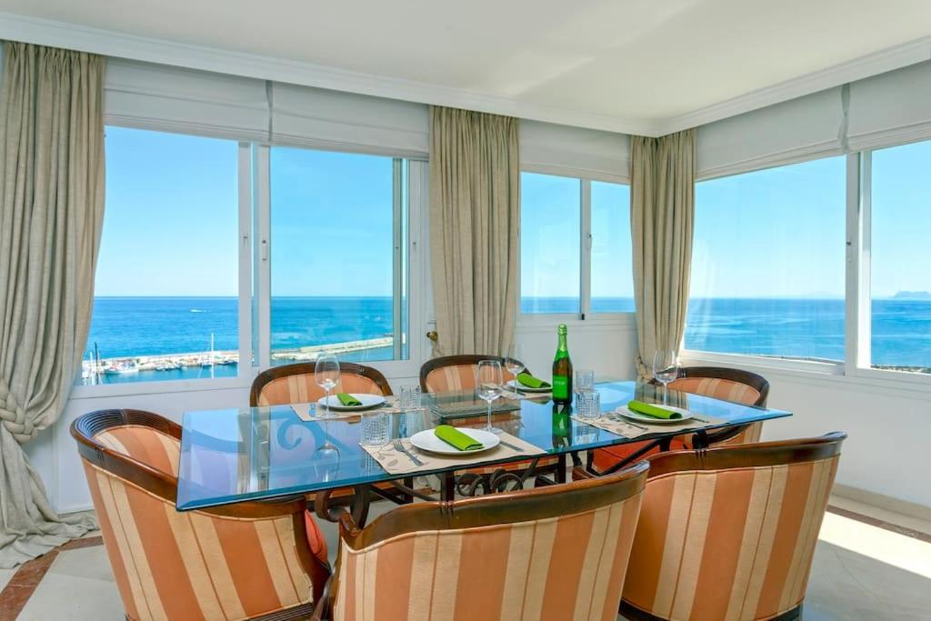 Estepona Luxury Seafront Penthouse with Parking