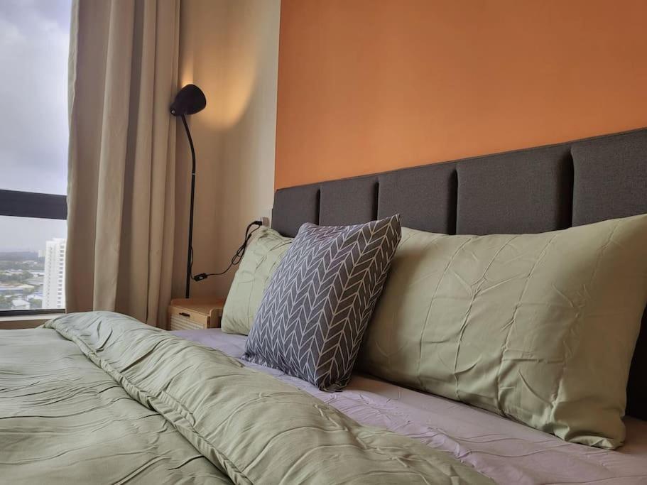 Family friendly - 3 Bedrooms 6 Pax - Free Parking