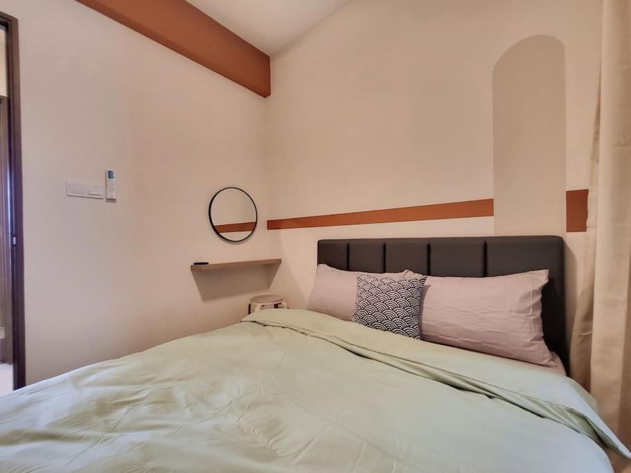 Family friendly - 3 Bedrooms 6 Pax - Free Parking