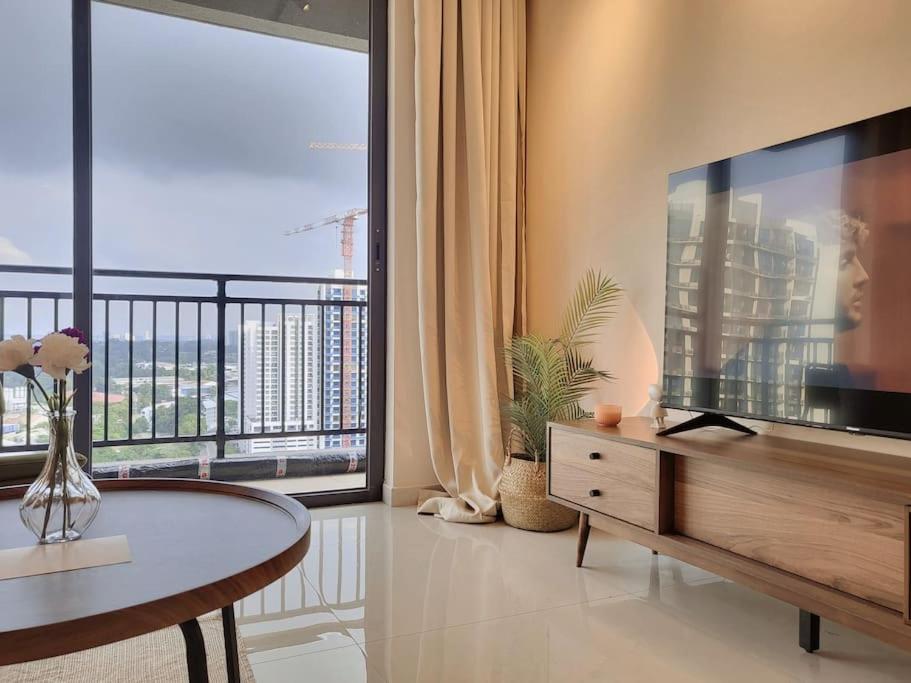 Family friendly - 3 Bedrooms 6 Pax - Free Parking