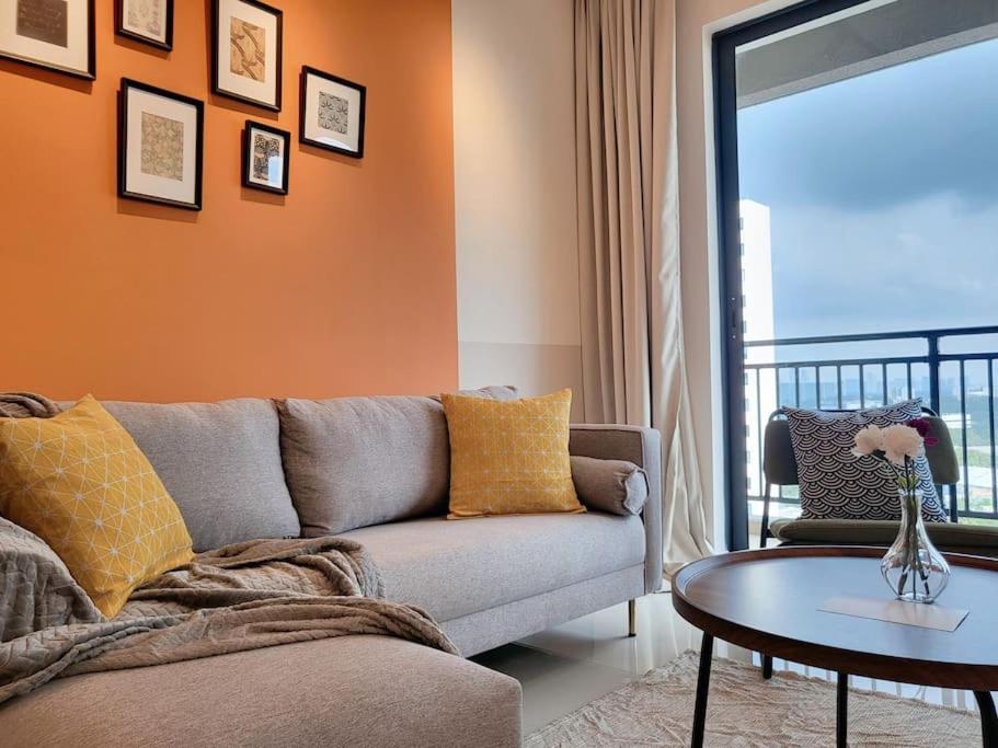 Family friendly - 3 Bedrooms 6 Pax - Free Parking