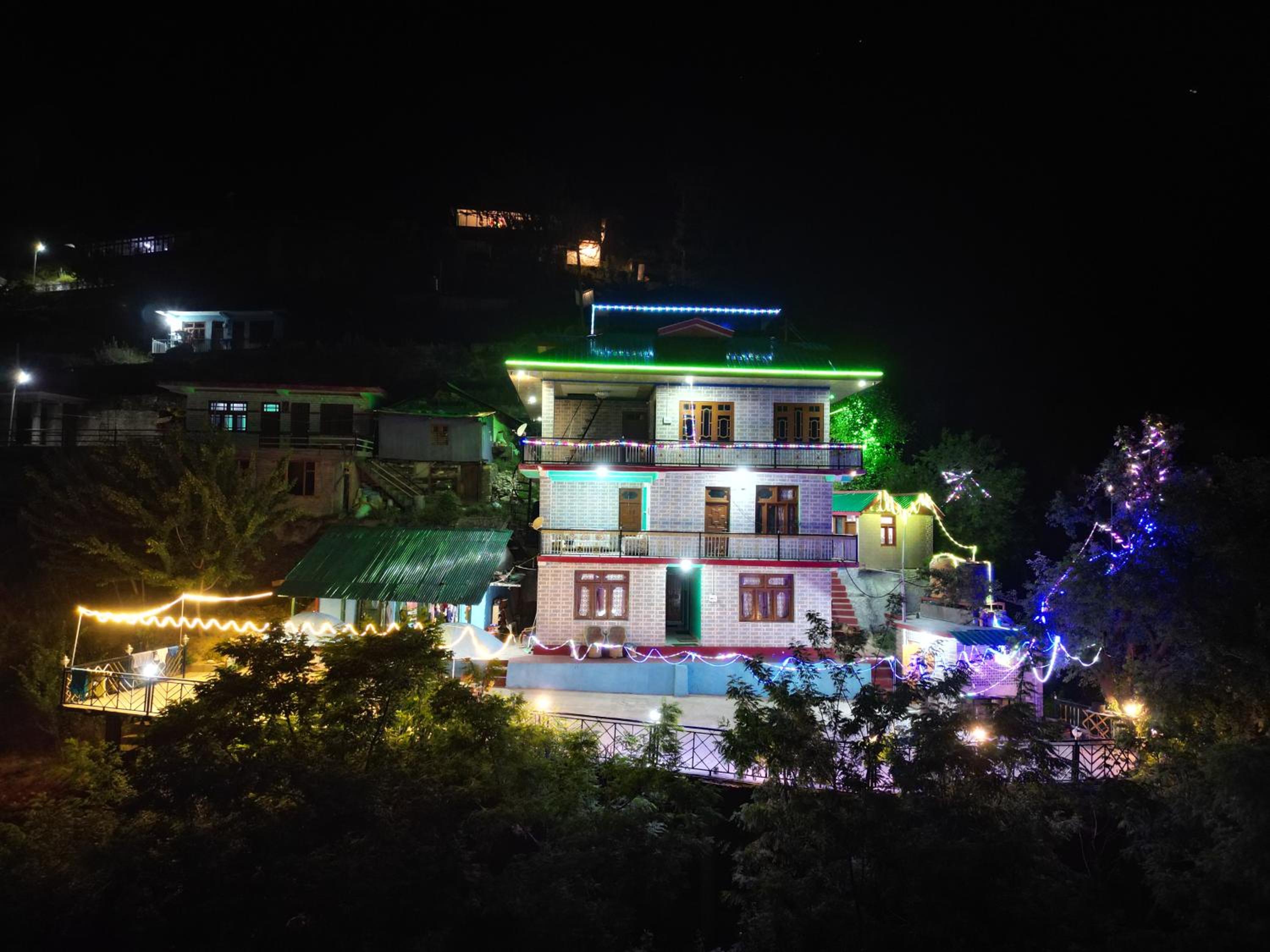 Photo 12