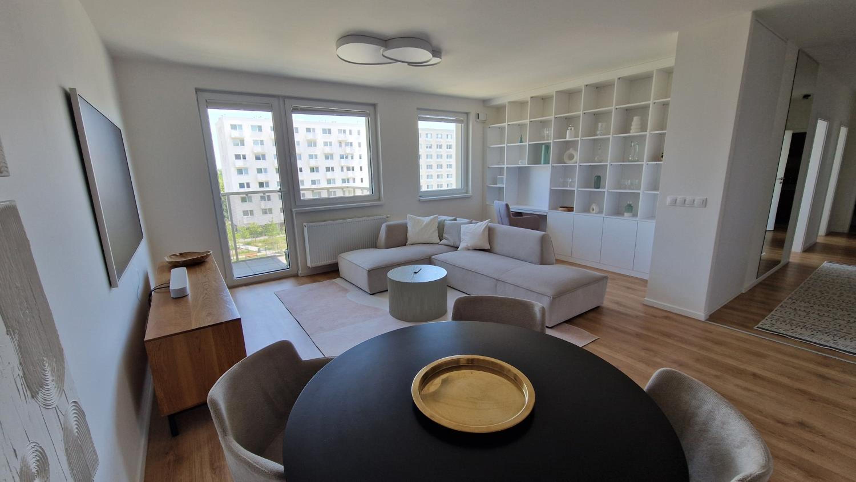 3 Rooms Apartment with Parking, Air Condition near Airport view 3