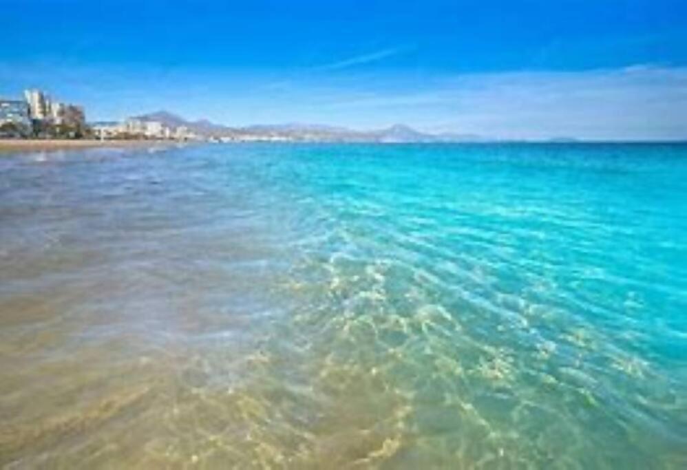 Sunny seaside retreat Campello