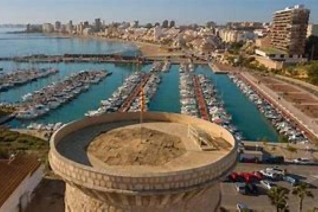 Sunny seaside retreat Campello