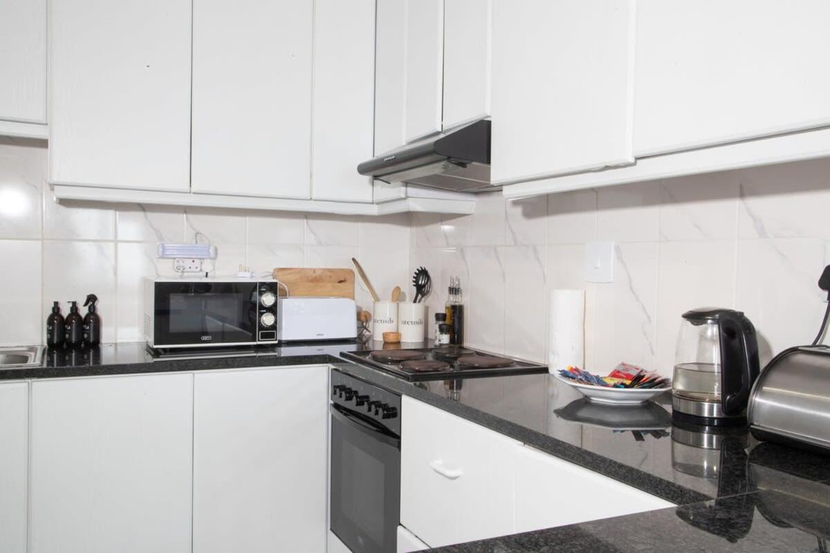St James Mansions Apartment view 4