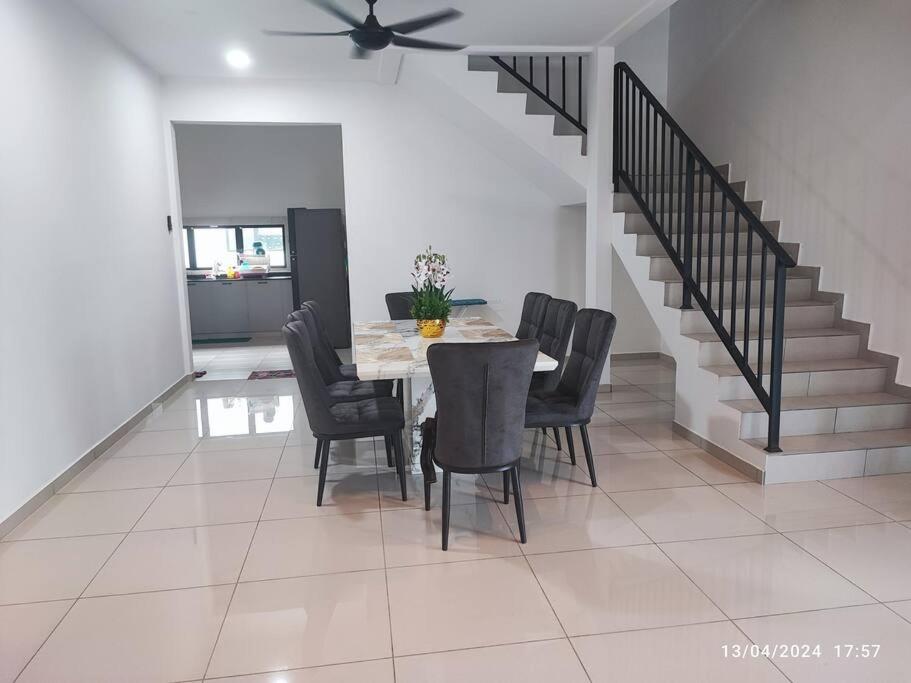 Central Residence KotaSAS by MYRAH 1BR view 5