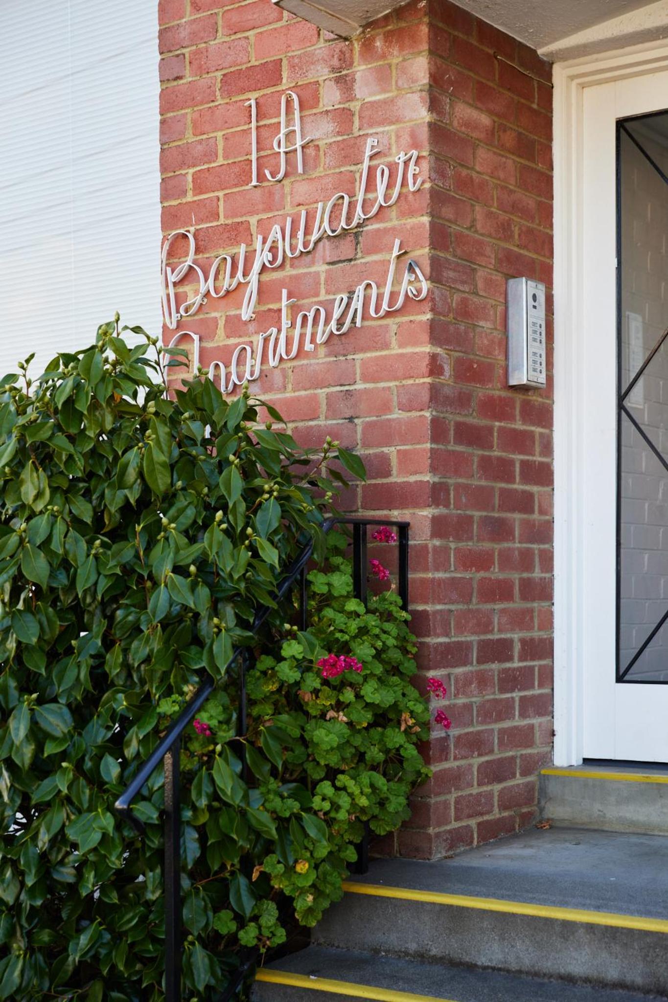 Apartment in the Heart of Sandy Bay