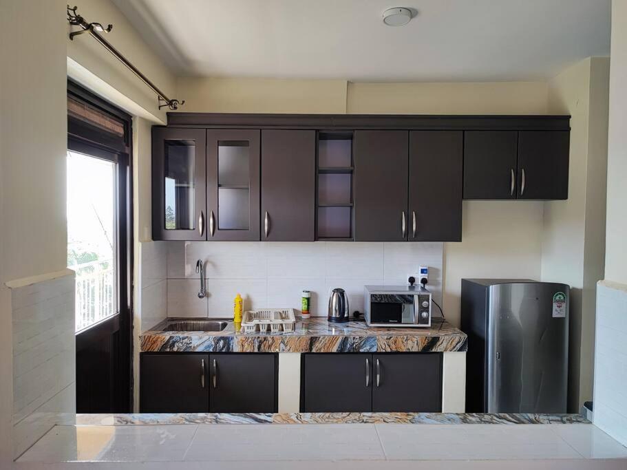 3 Bedroom Cozy Apartment in Kololo near Acacia mall view 4