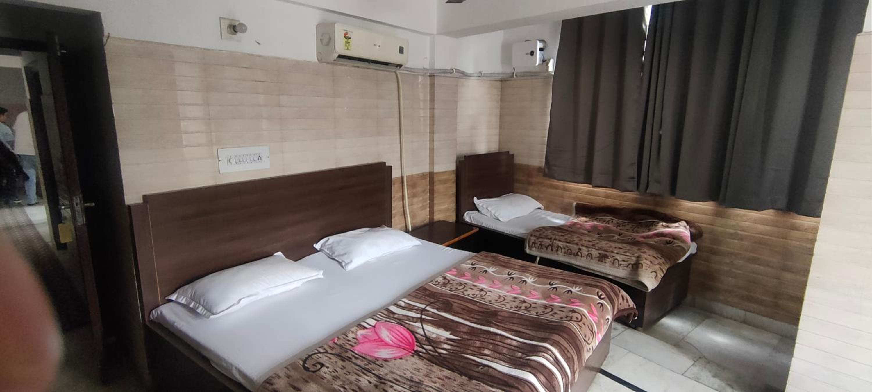 hotel sunny international view 2