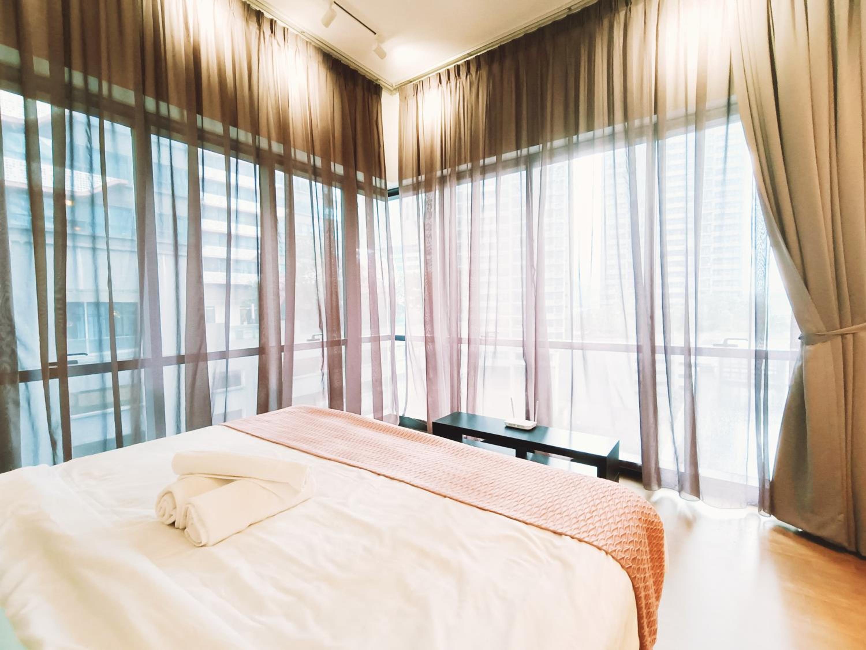 8 Kuala Lumpur City for 4 to 10 PAX of 4 BEDROOMS and 3 BATHROOMS near KLCC