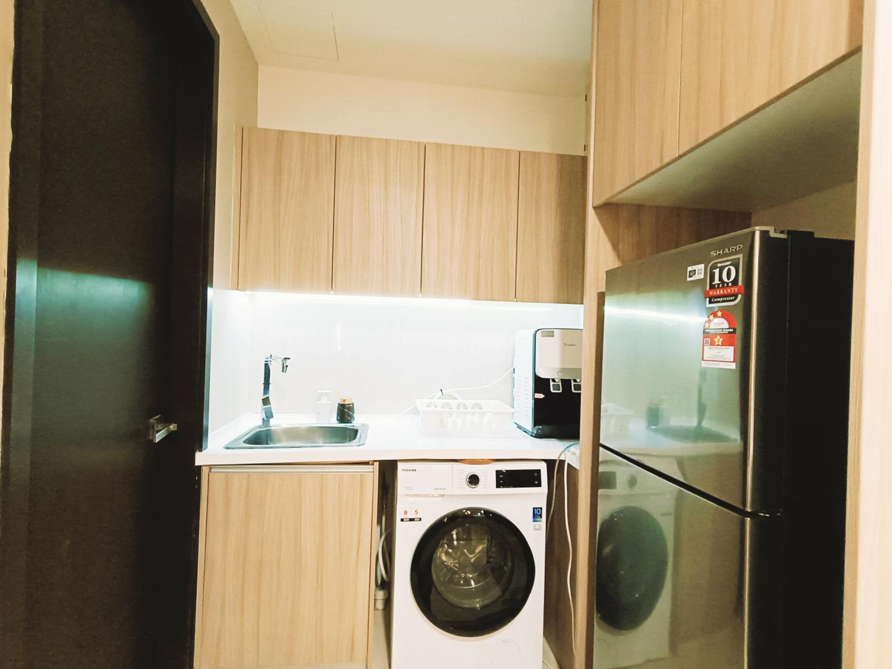 7 Kuala Lumpur City for 4 to 12 PAX of 4 BEDROOMS and 3 BATHROOMS near KLCC
