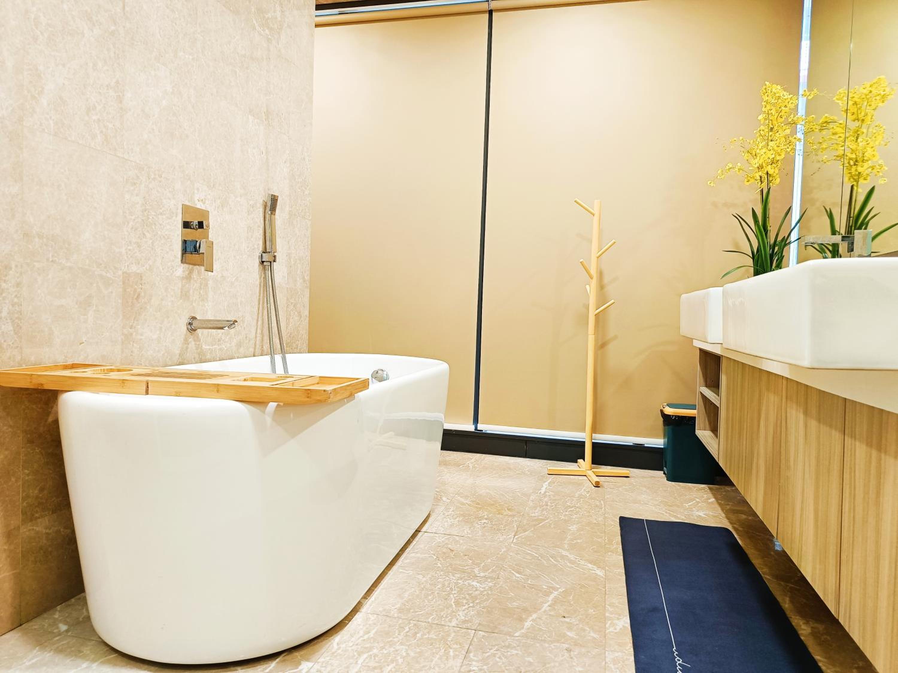7 Kuala Lumpur City for 4 to 12 PAX of 4 BEDROOMS and 3 BATHROOMS near KLCC