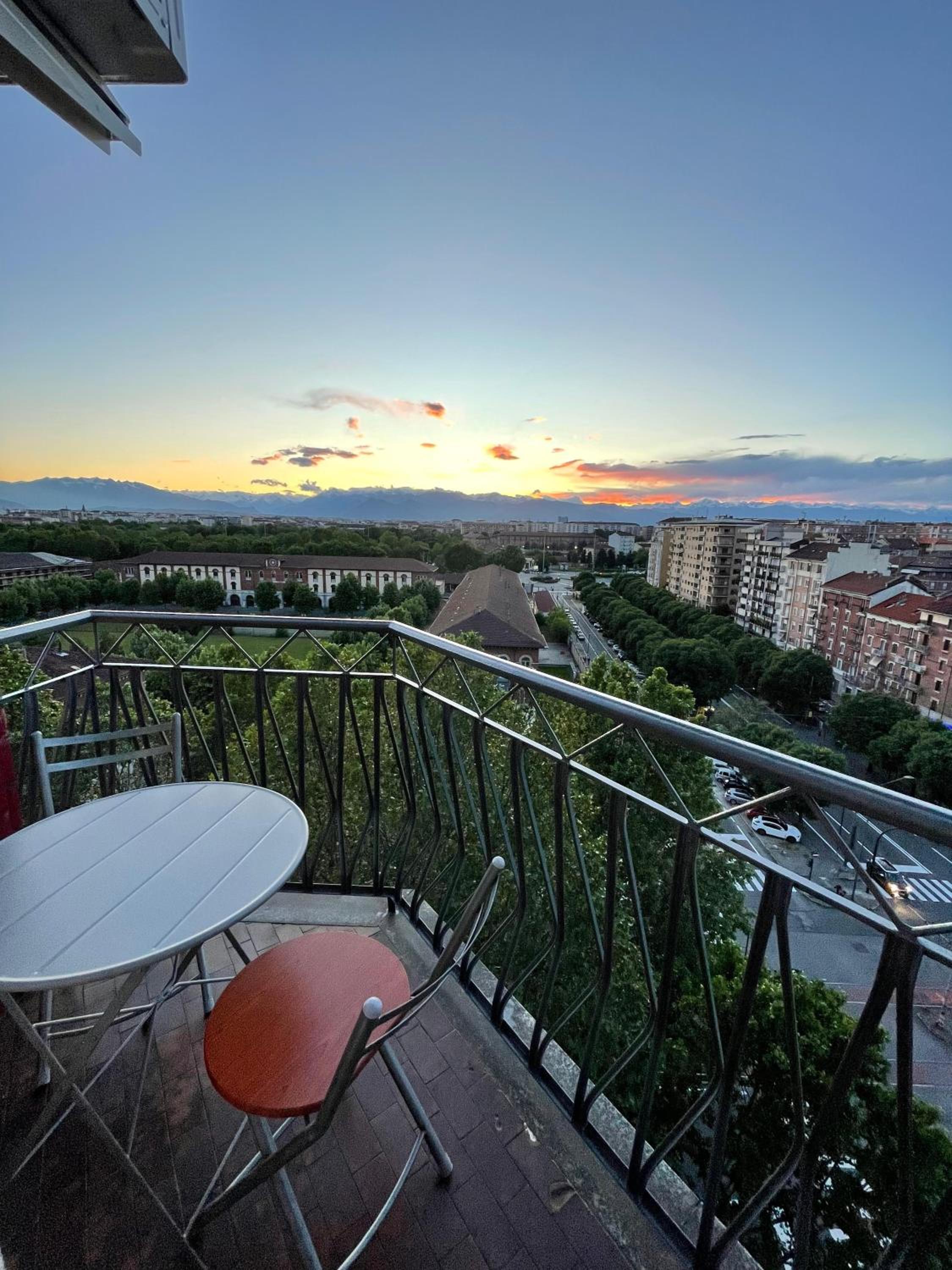 THE Balcony 9th Floor on Turin 270 degrees view photo 3