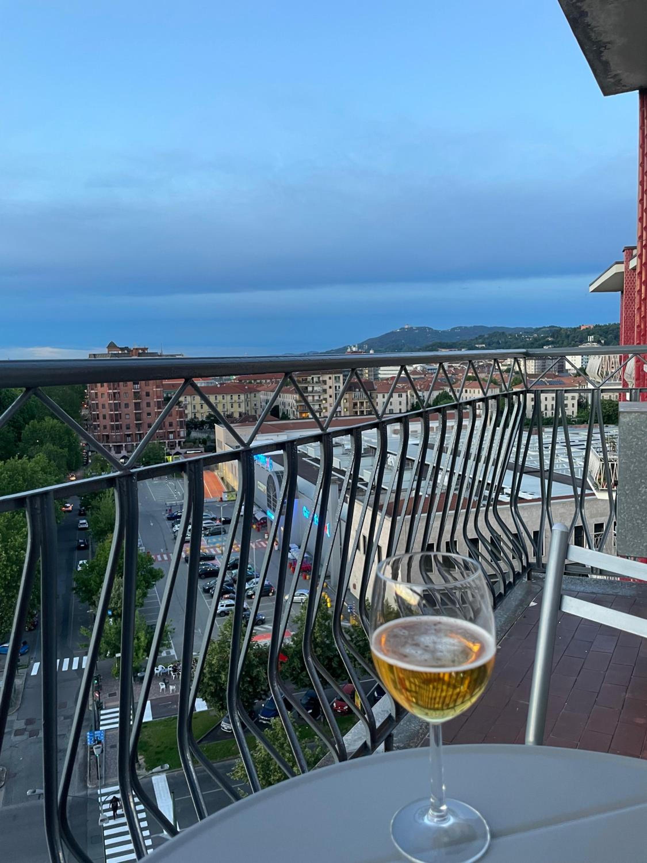 THE Balcony 9th Floor on Turin 270 degrees view photo 2