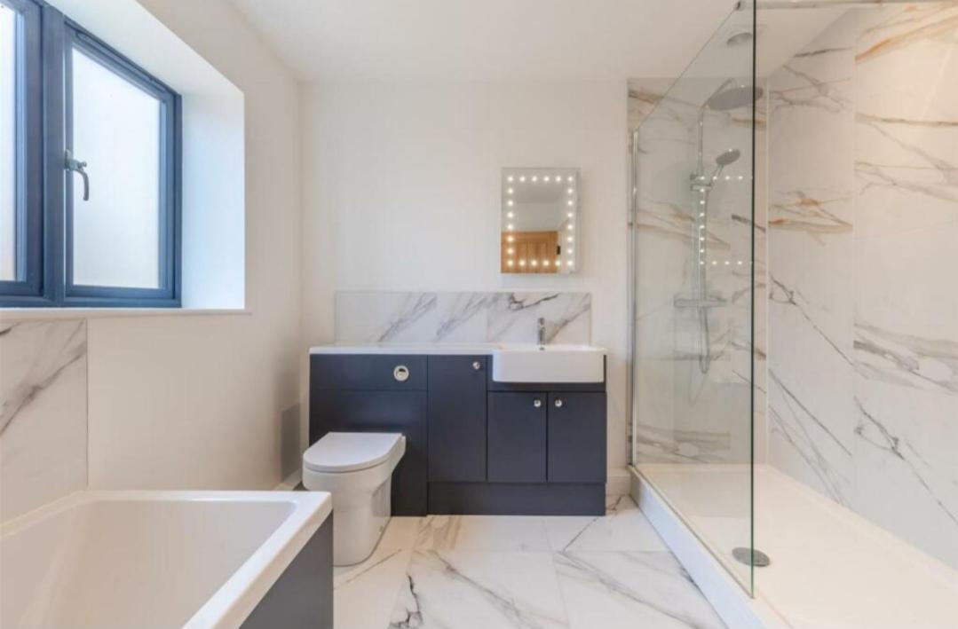 Stylish & Spacious Getaway