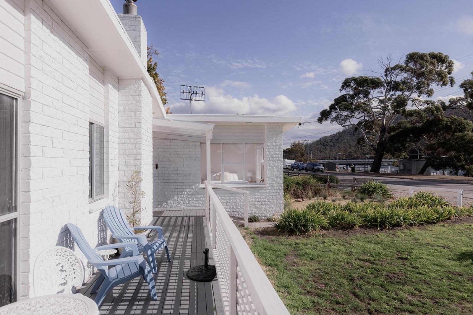 Riverside Retreat in Orford