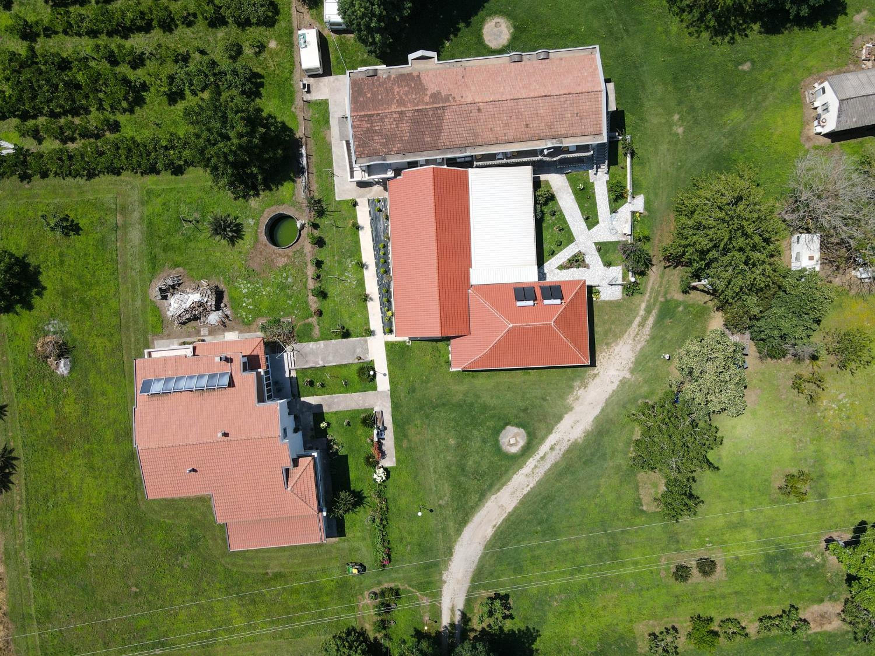 Tomi Guesthouse