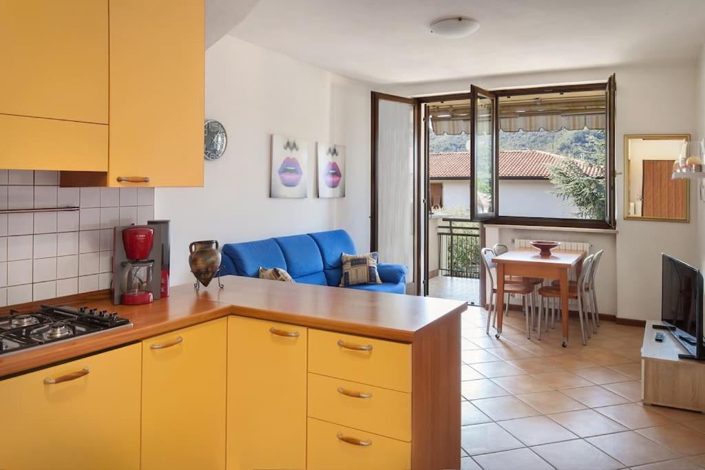 Casa Alex-Con piscina e vista lago