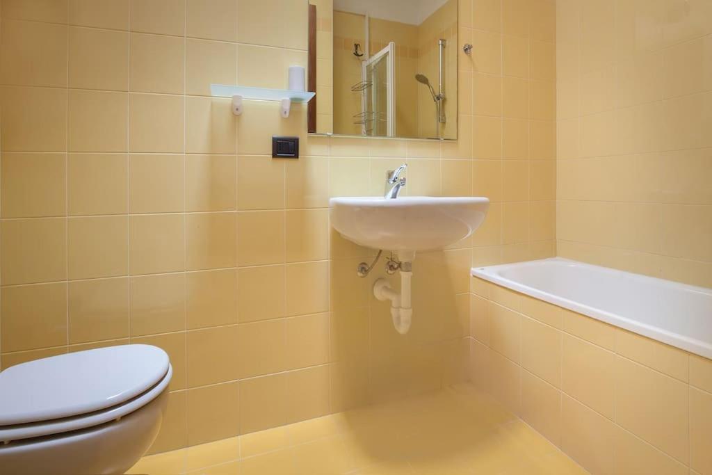 Casa Alex-Con piscina e vista lago