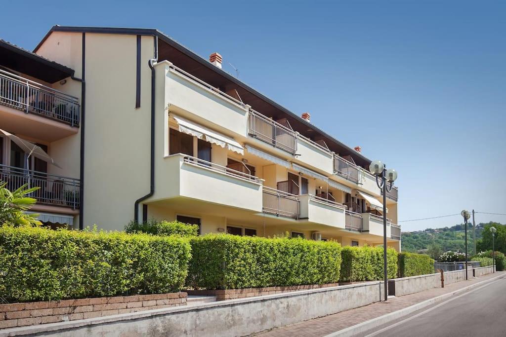 Casa Alex-Con piscina e vista lago