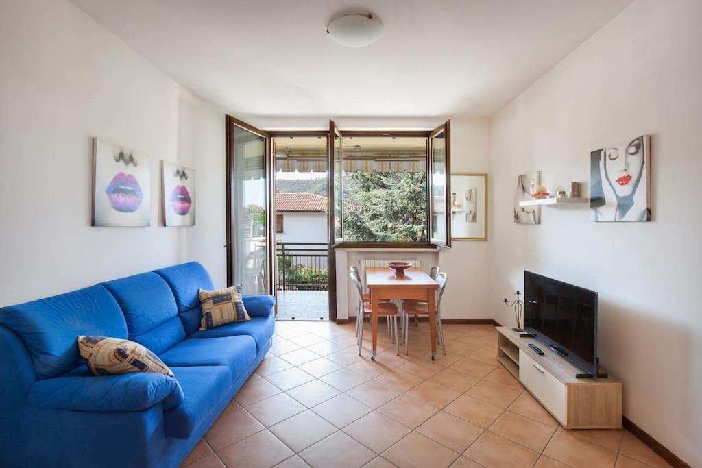 Casa Alex-Con piscina e vista lago
