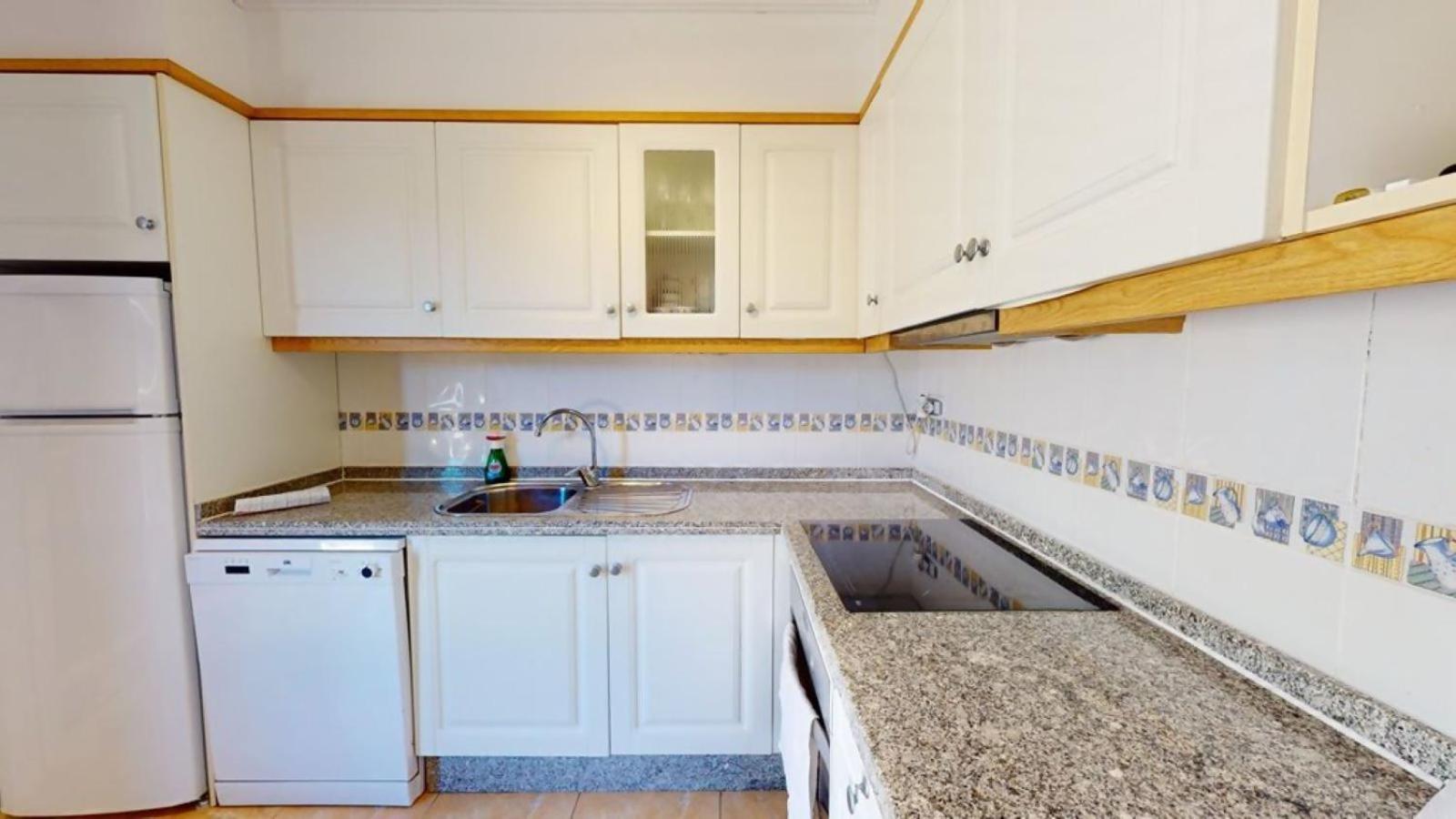 Beautiful house and garden close to Bonalba Golf
