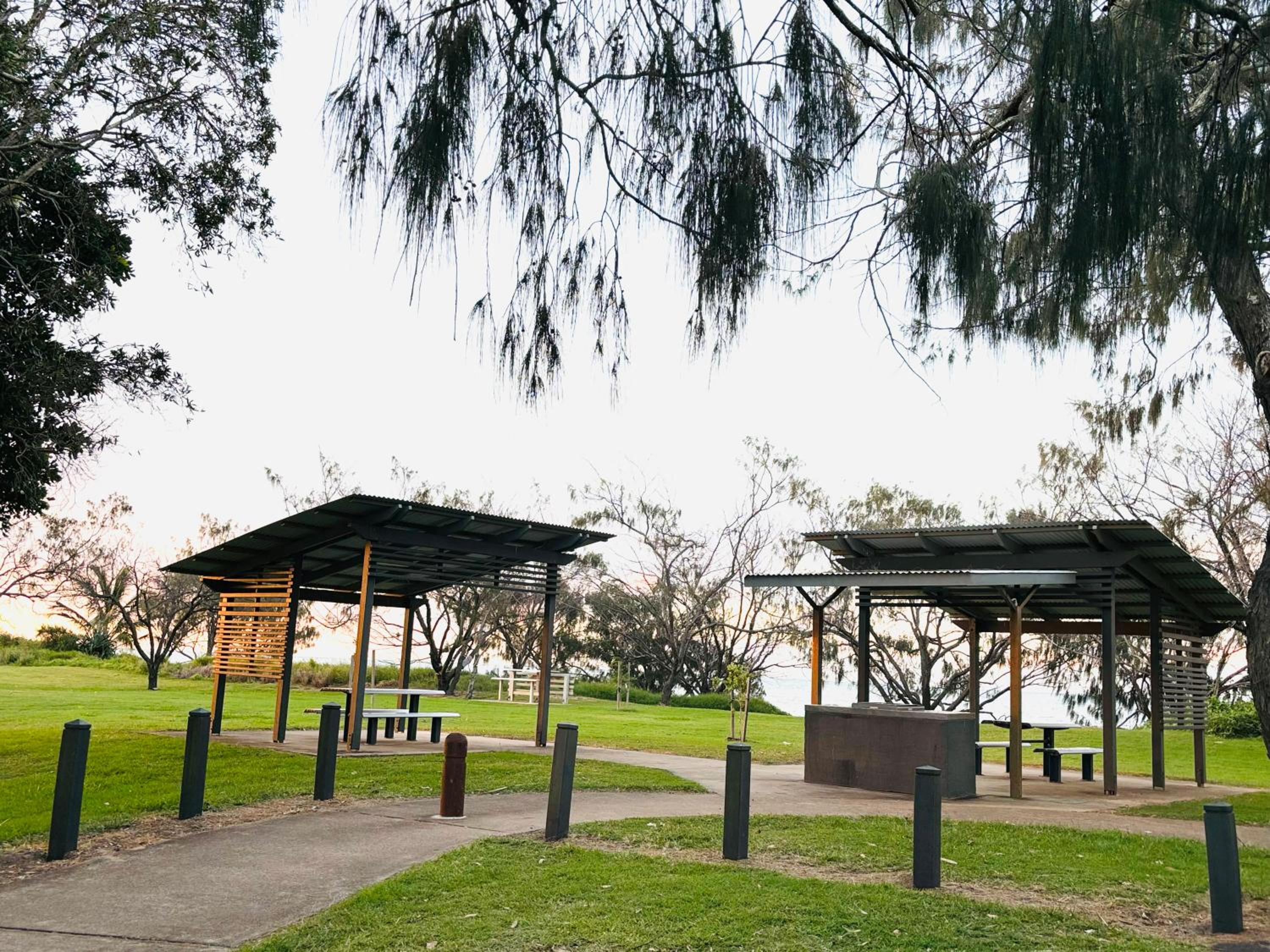 Moore Park Beach Gardens-walk to the beach