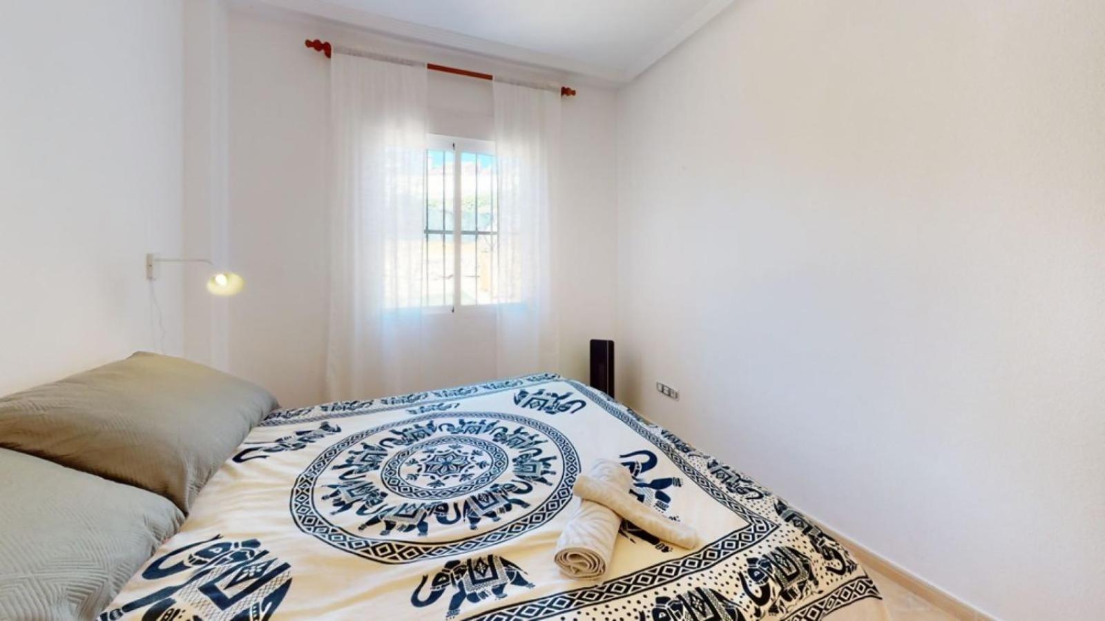 Beautiful house and garden close to Bonalba Golf
