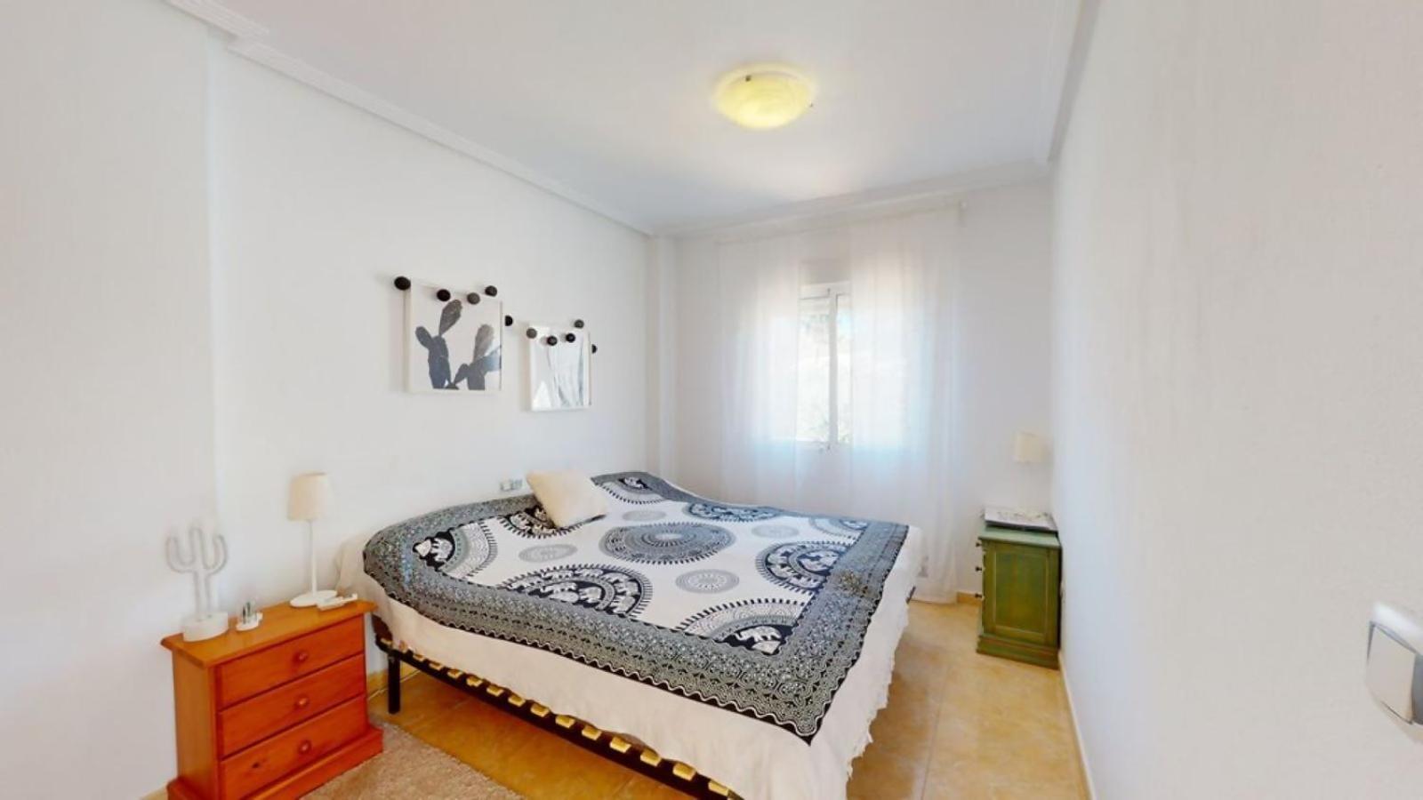 Beautiful house and garden close to Bonalba Golf