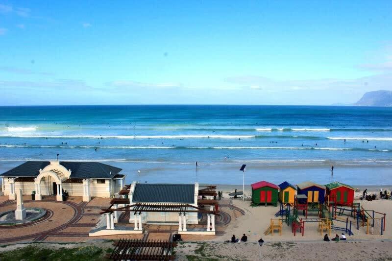 Surfers Penthouse