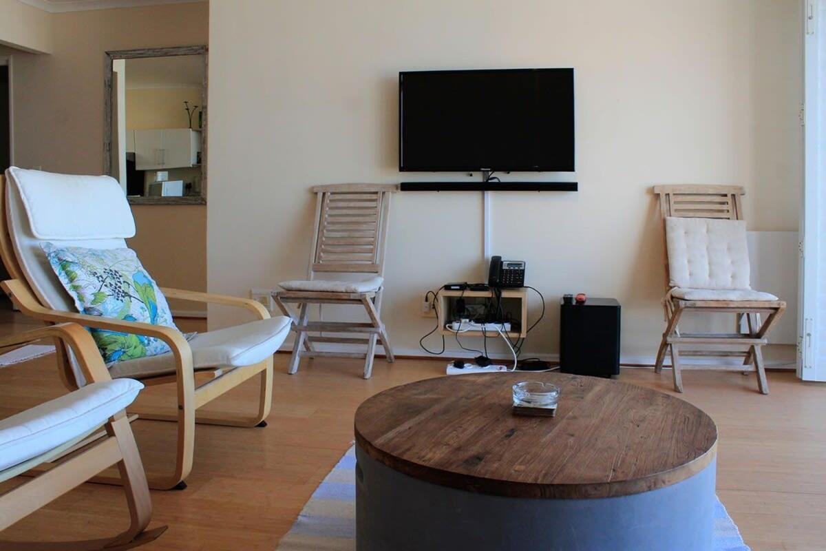 Surfers Sea Loft view 3