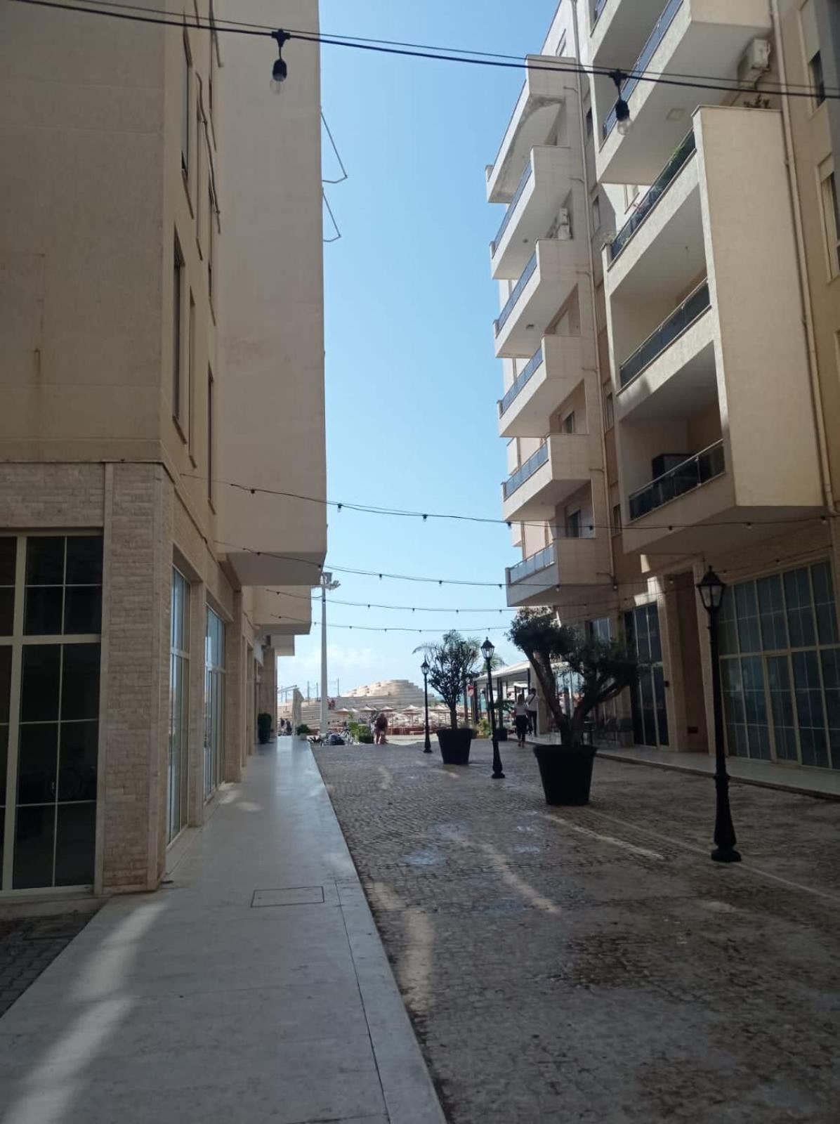 Spacious 2 Bedroom Apartment City Center by LunaSol