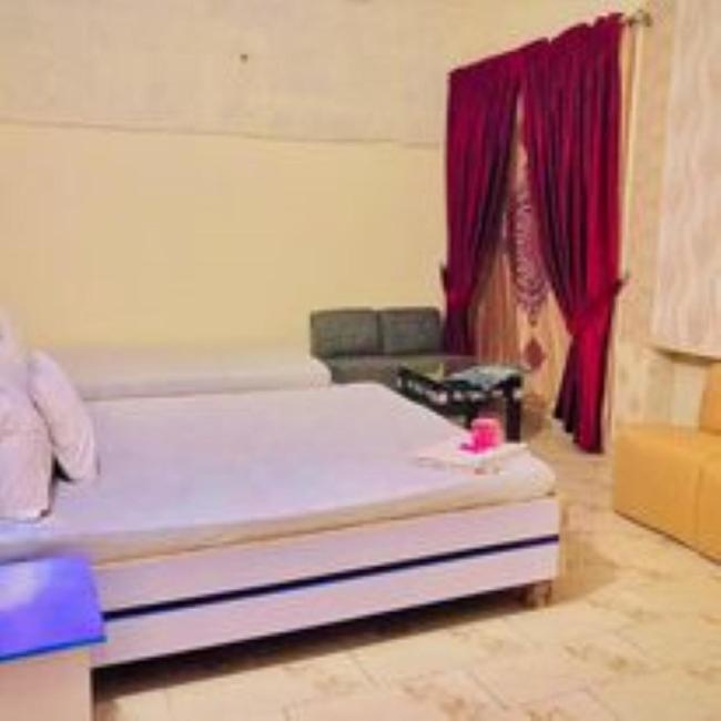 Libra Family Guest House