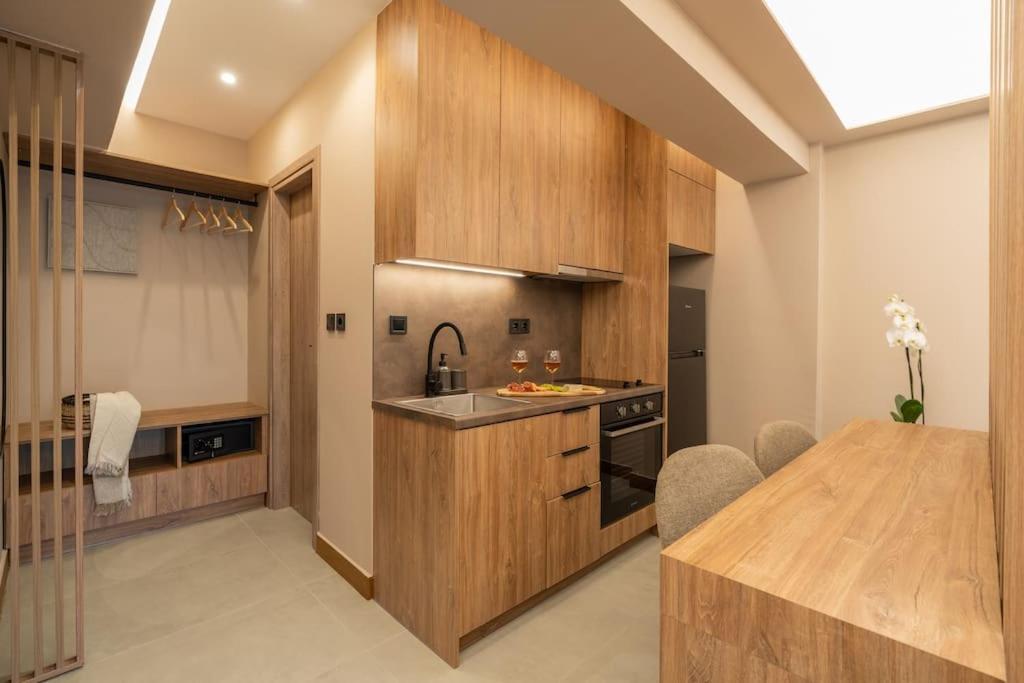 Elegant Suite Kypseli