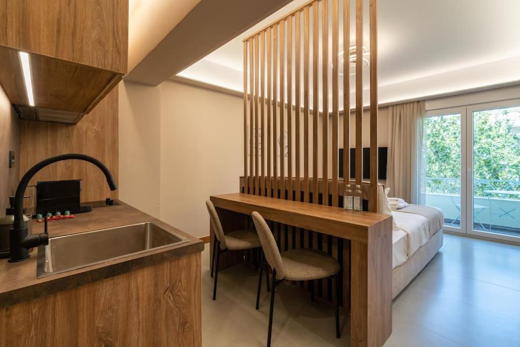 Elegant Suite Kypseli