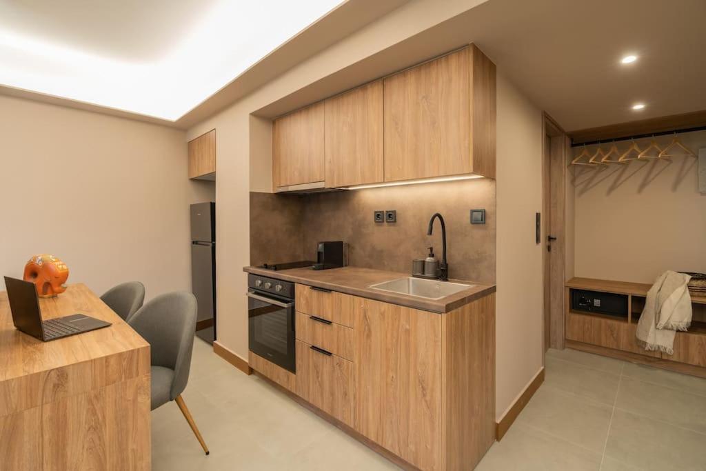 Elegant Suite Kypseli