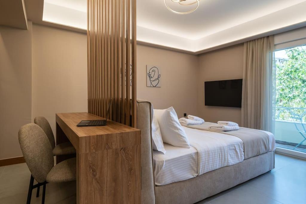 Elegant Suite Kypseli