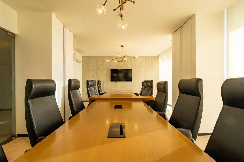 meeting & event spaces
