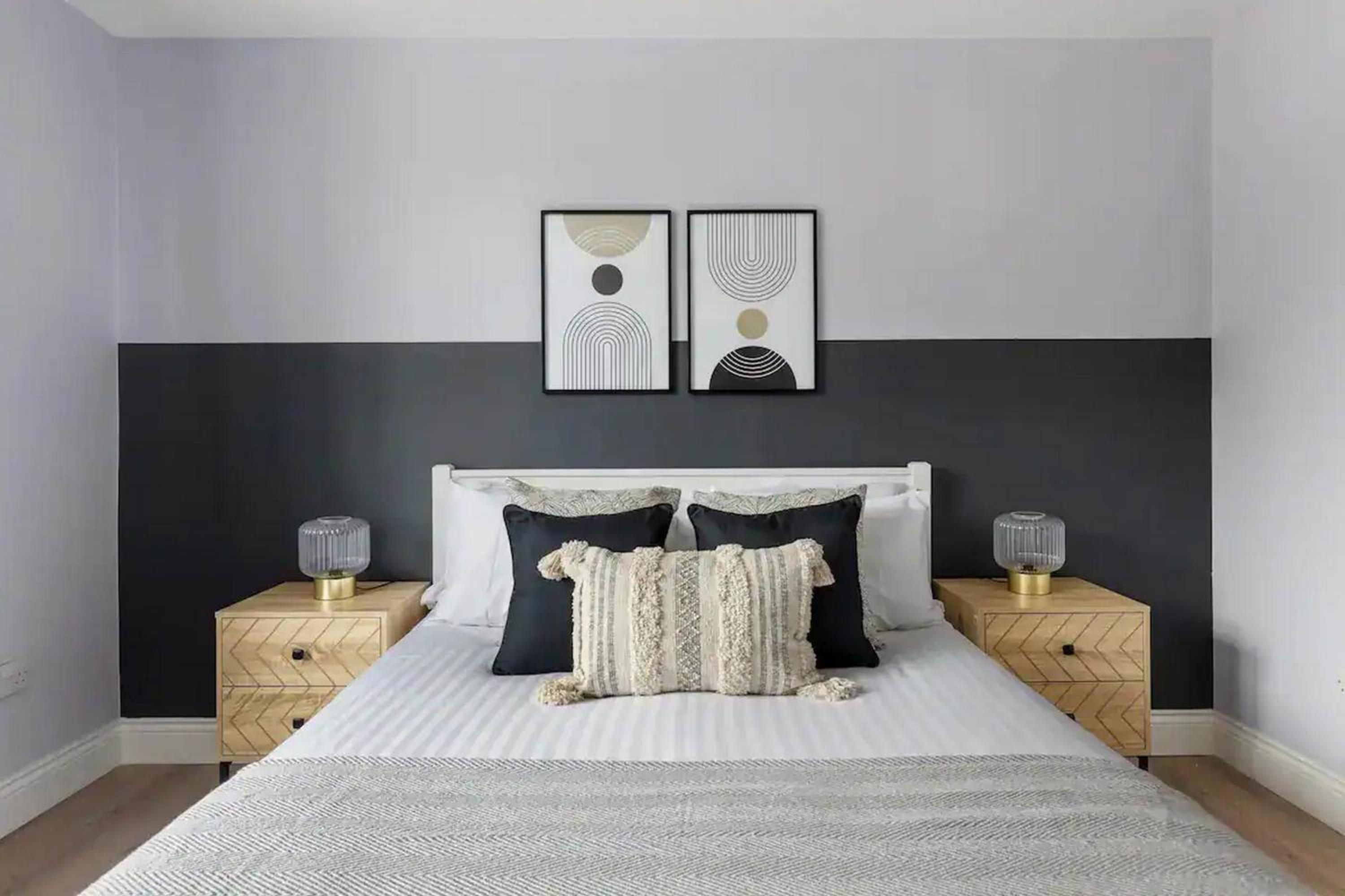 Elegant 3-Bedroom Apartment Near Tube Station - 360 Stays