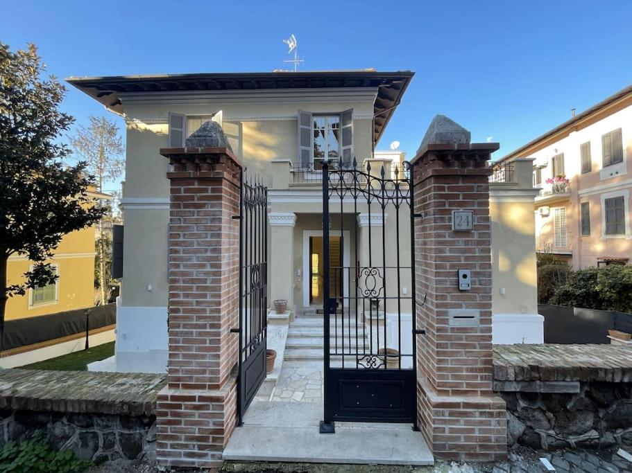 VILLA LINA - sky earth liberty villa - 5 min from tube