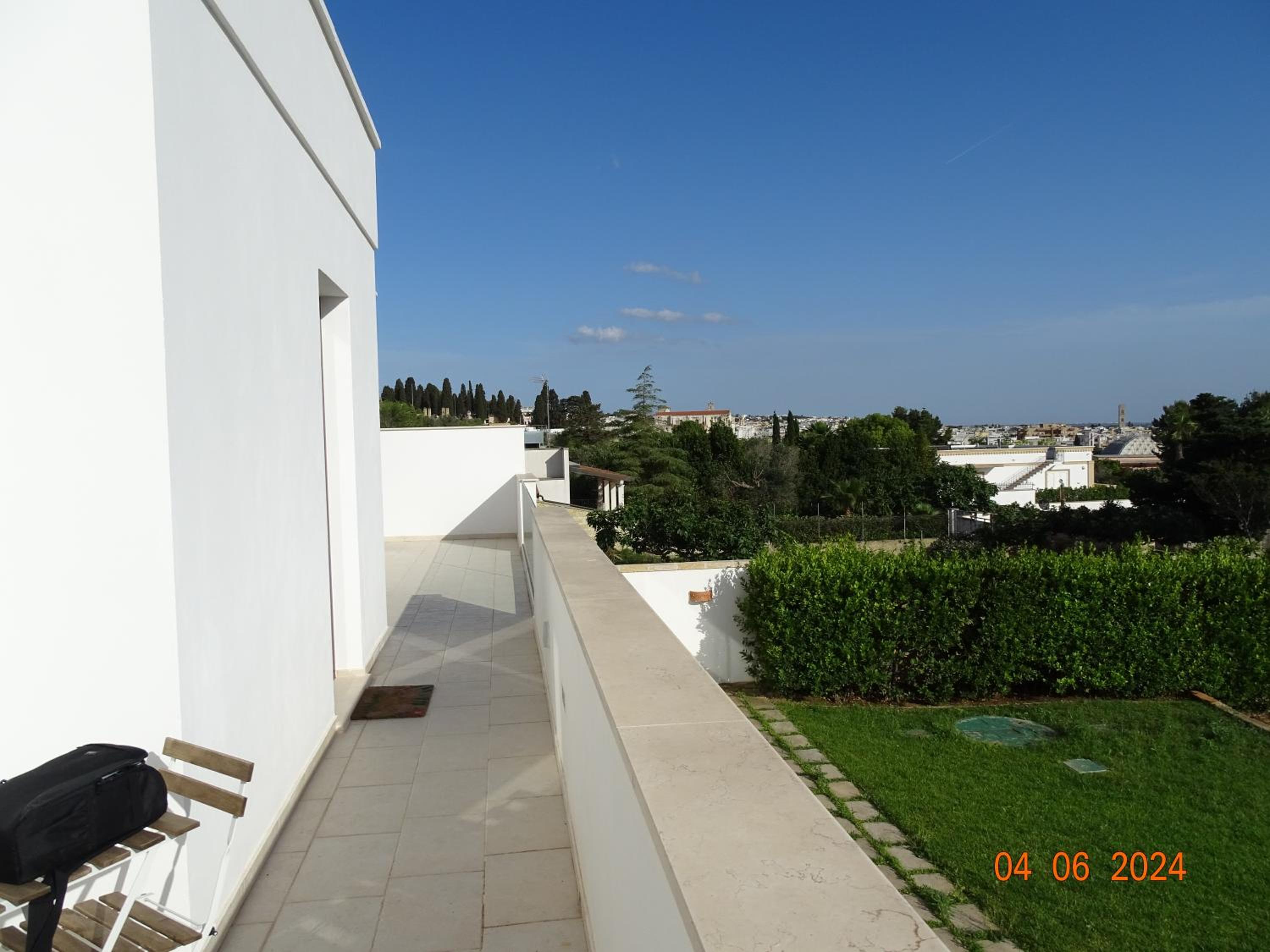 Photo 42