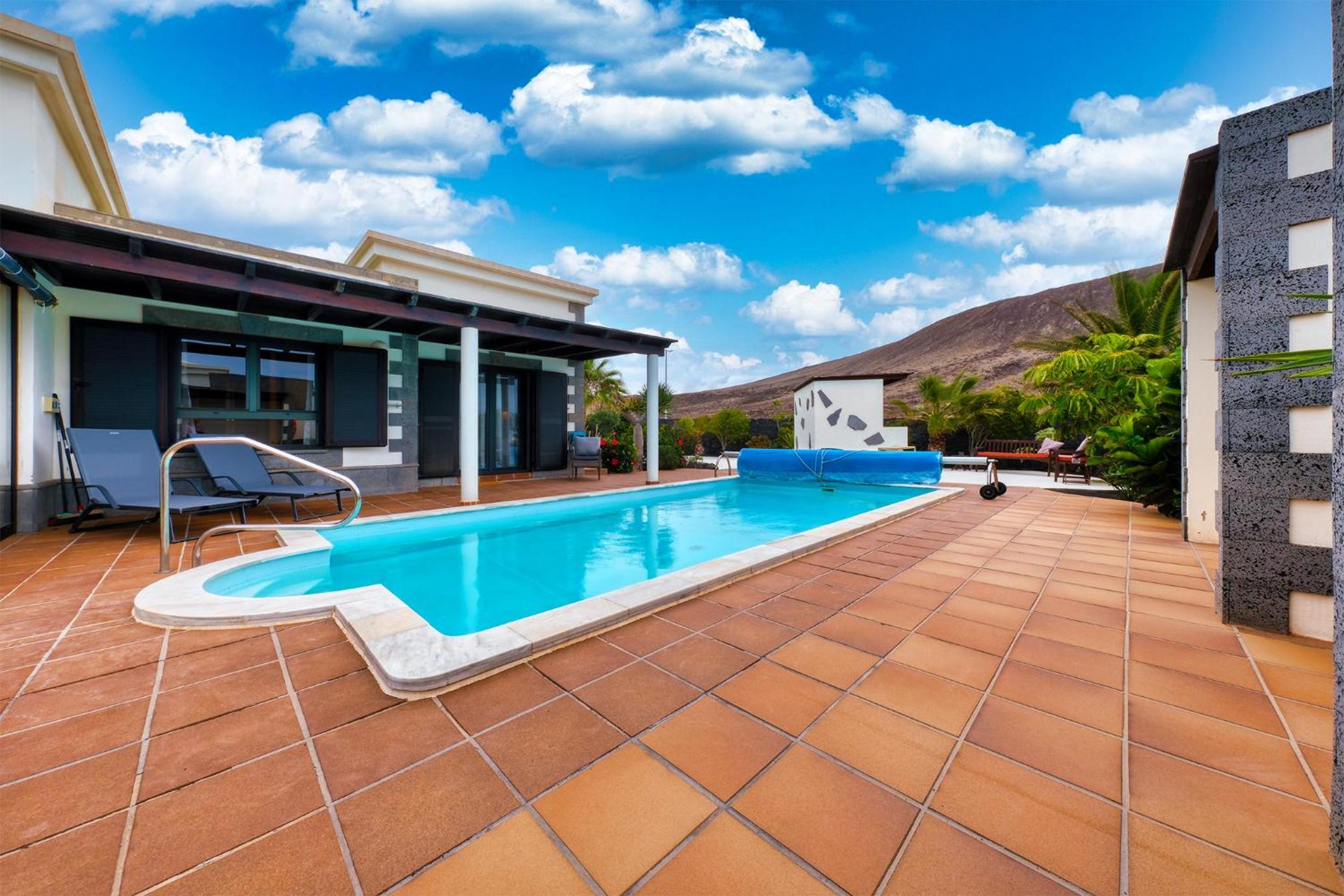 Endless Summer - Private Pool and BBQ by Lanzarote Vacation Homes