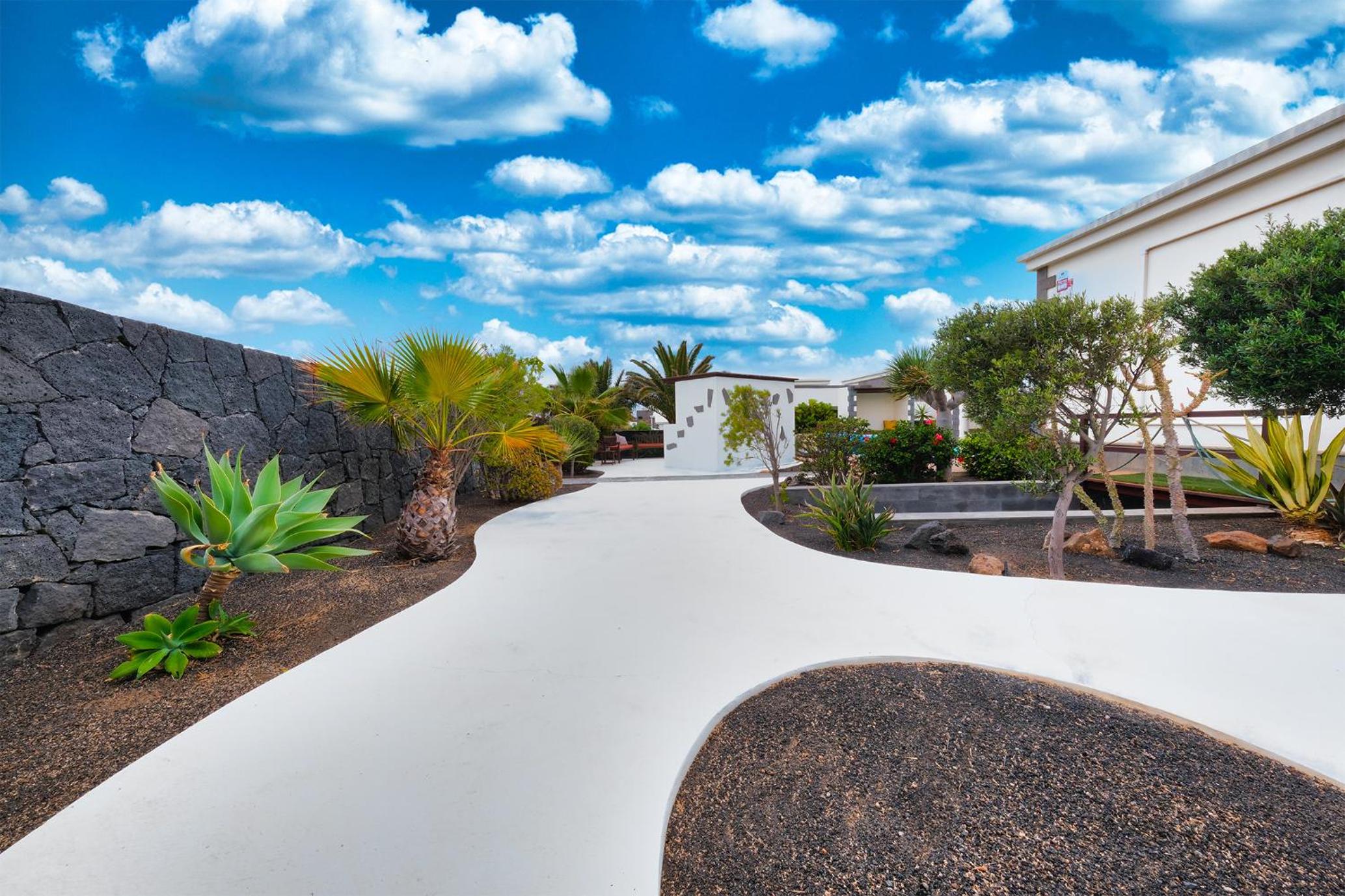 Endless Summer - Private Pool and BBQ by Lanzarote Vacation Homes