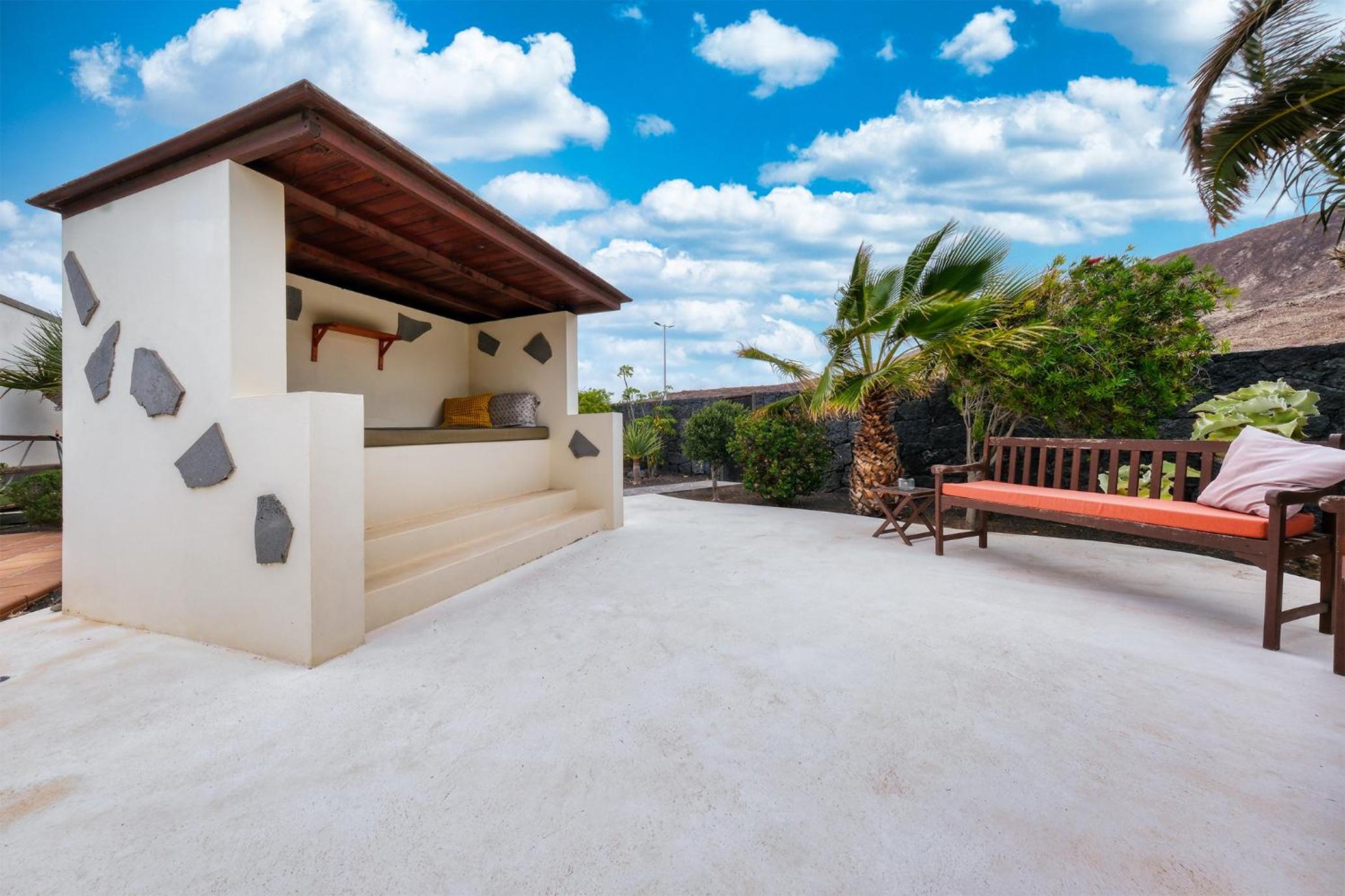 Endless Summer - Private Pool and BBQ by Lanzarote Vacation Homes