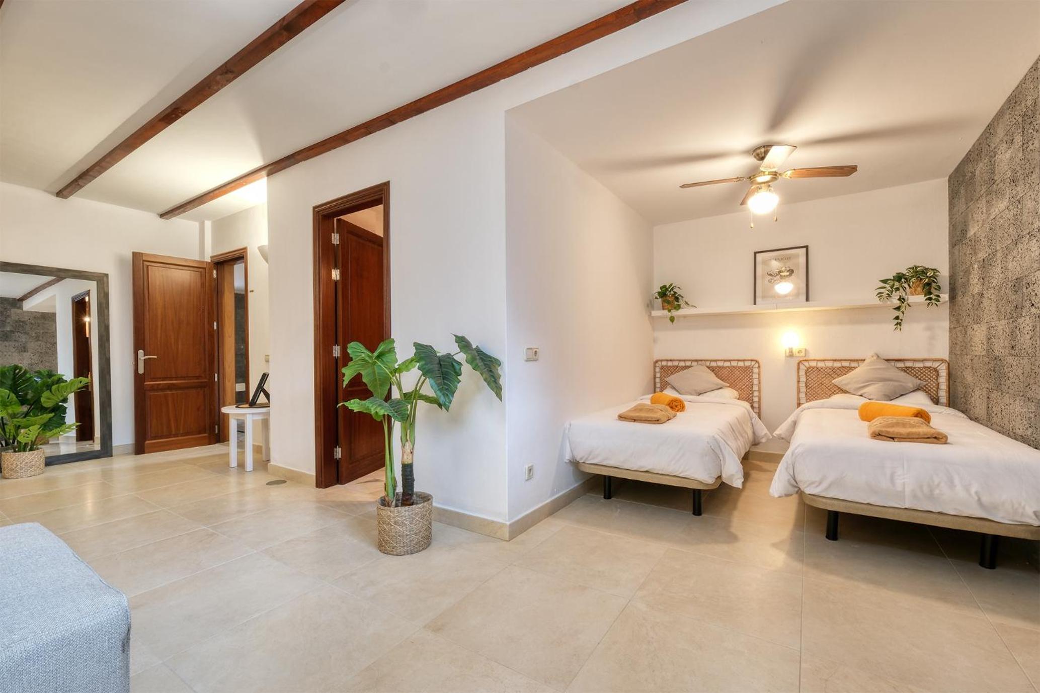 Endless Summer - Private Pool and BBQ by Lanzarote Vacation Homes