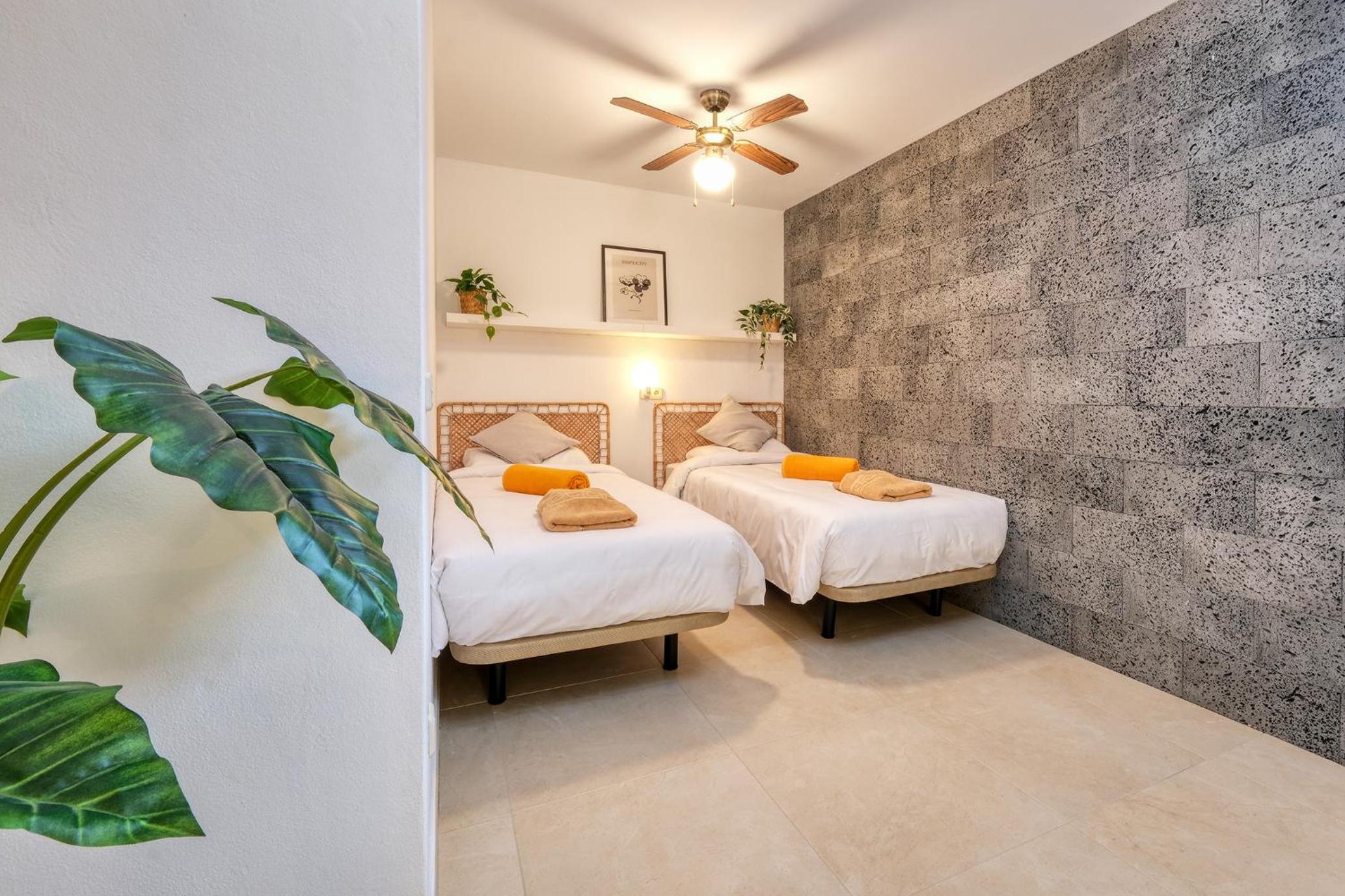 Endless Summer - Private Pool and BBQ by Lanzarote Vacation Homes