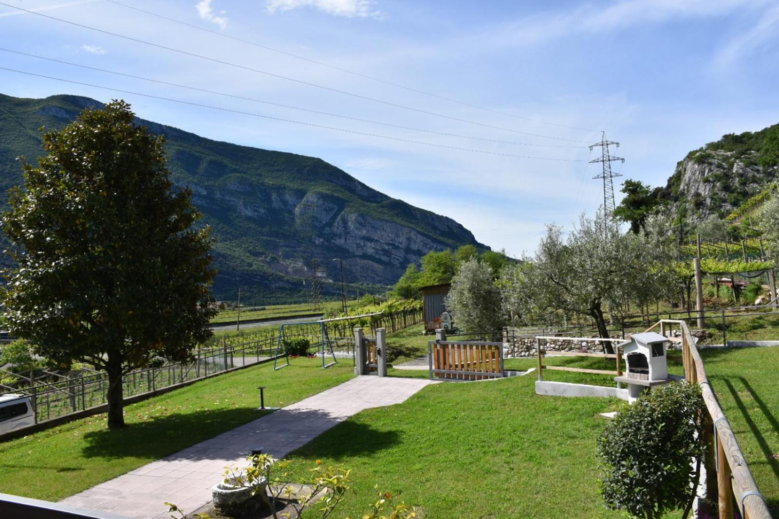 Photo 25